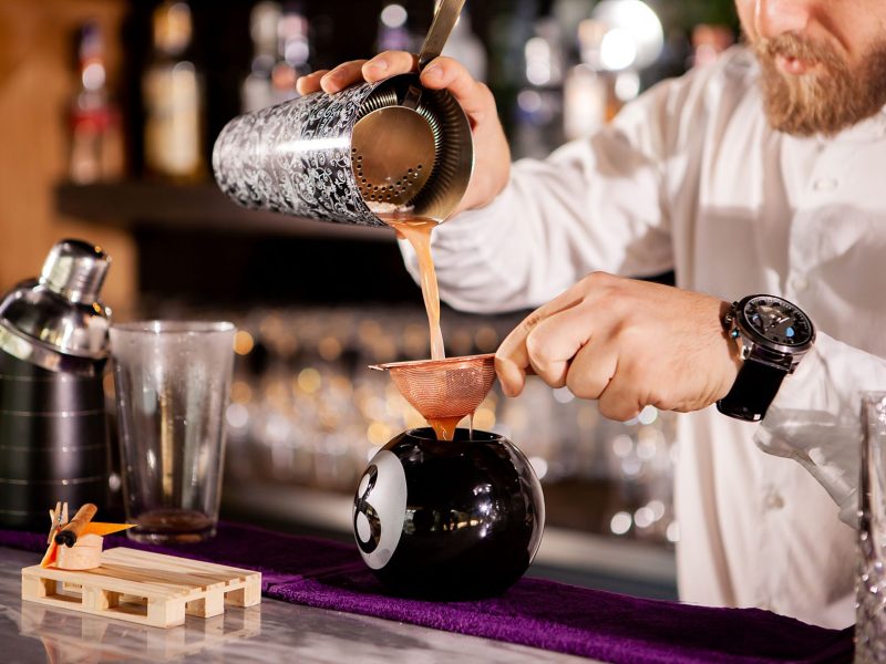 Serve These Drinks At Your Bar on New Year’s Eve