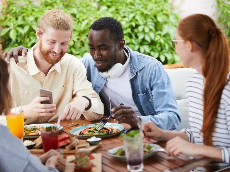 Gain and Retain Guests With a Restaurant Loyalty Program